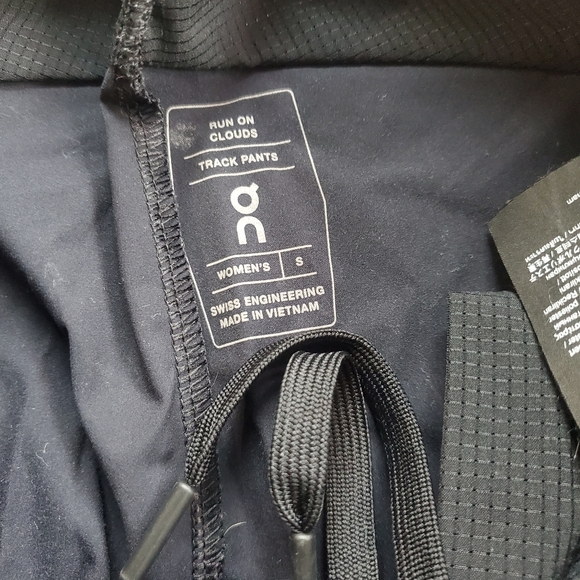 On Running‎ Core Pants Women - Picture 6 of 6